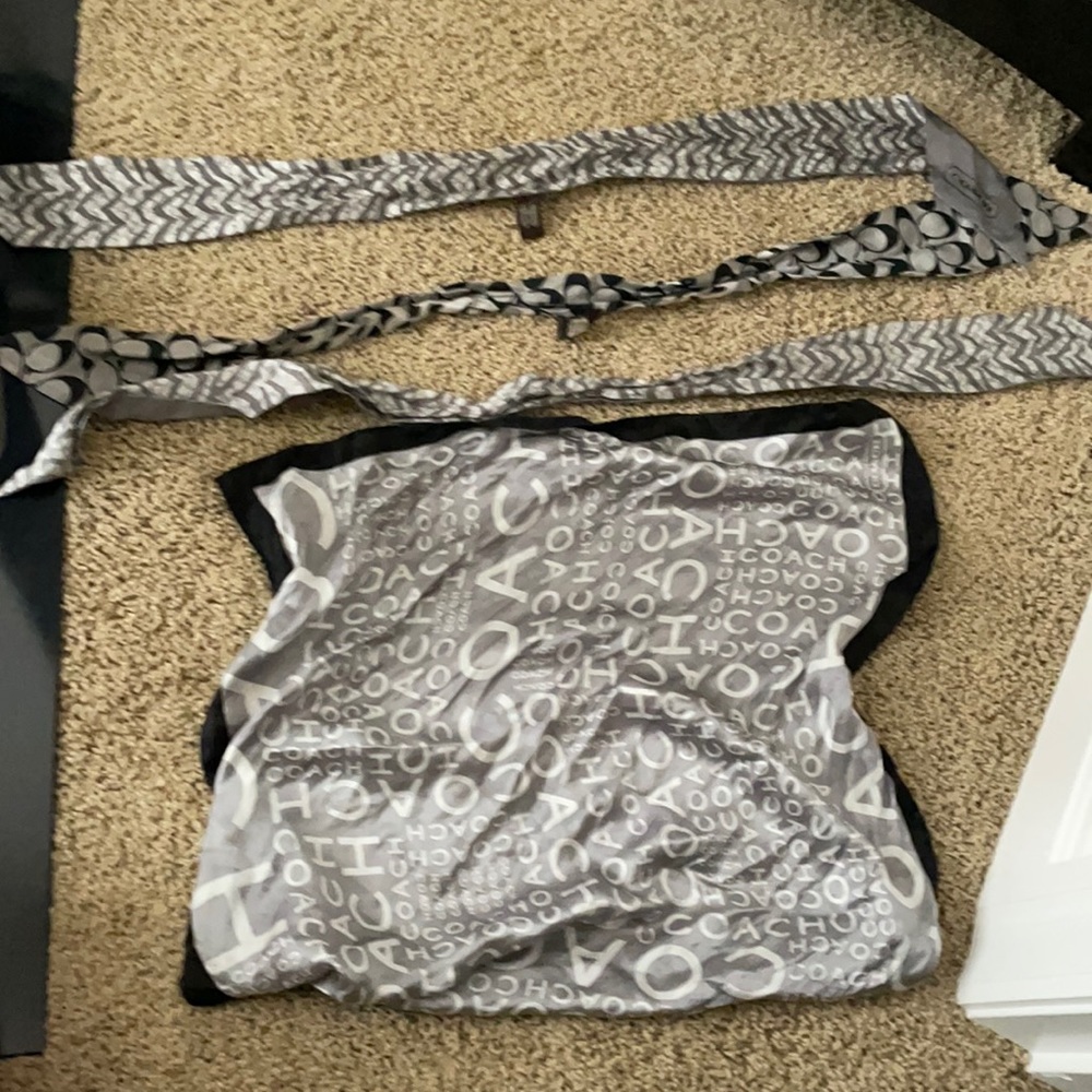 LOT OF COACH SCARVES
